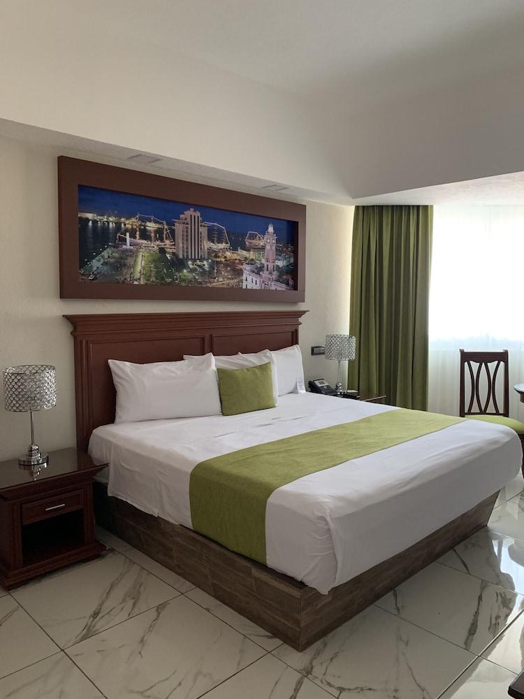 Hotel Lois Βερακρούζ Εξωτερικό φωτογραφία